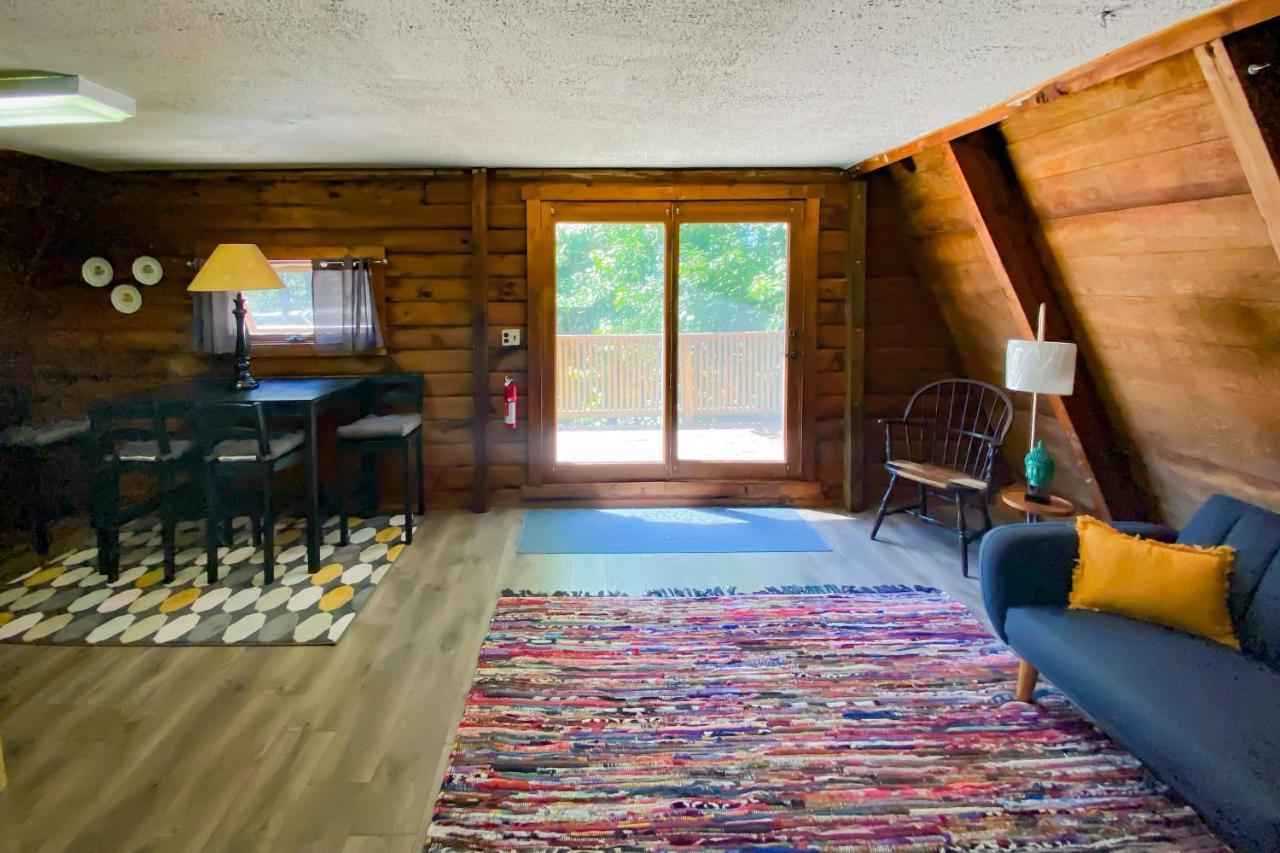 Hikers Haven, A Cozy Cabin Loft Above Bashakill Wildlife Refuge Villa Wurtsboro Buitenkant foto