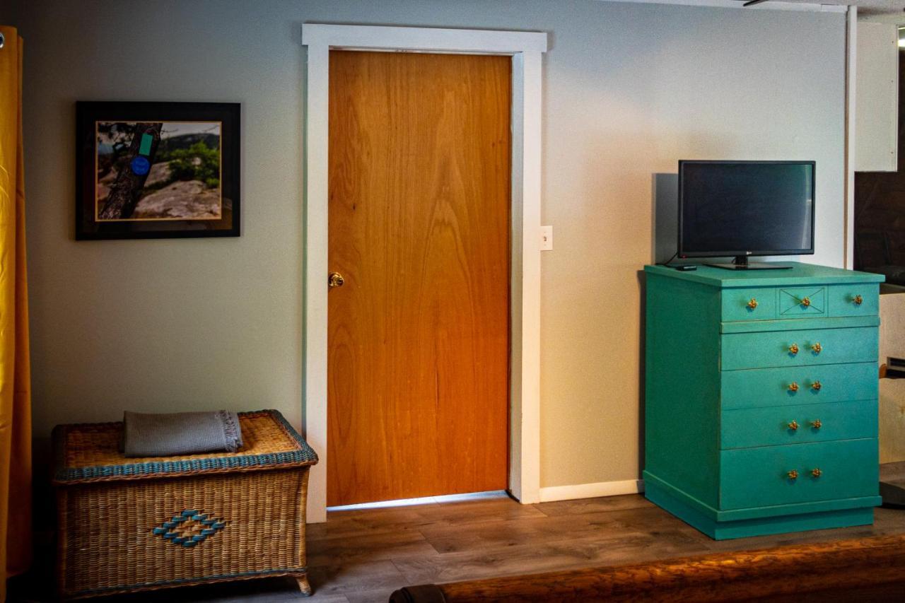 Hikers Haven, A Cozy Cabin Loft Above Bashakill Wildlife Refuge Villa Wurtsboro Buitenkant foto